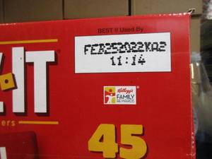 lot 93 image: Cheez-It Crackers