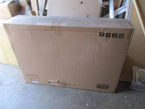 lot 24 image: Sit Stand Adjustable Desk Riser