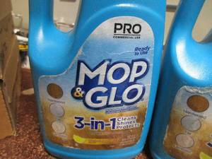 lot 37 image: Mop & Glo Floor Cleaner