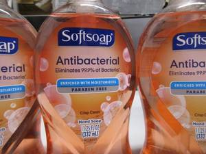 lot 73 image: Softsoap Antibacterial Soap