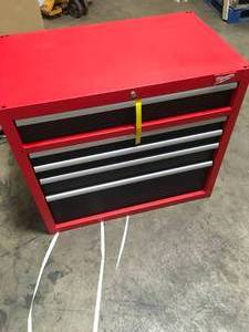 lot 3 image: Milwaukee Tool Storage the top part is missing Customer Returns See Pictures