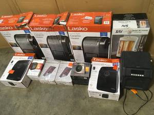 lot 17 image: Lot of Assorted and Mixed Small Housewares Customer Returns See Pictures