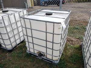 Shultz Poly Tank with Cage, Not To ...