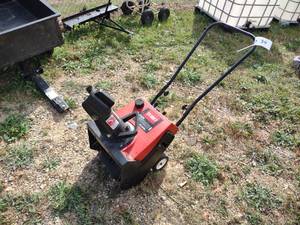 Toro Powerlite 3 hp. 16 Snow Blowe...
