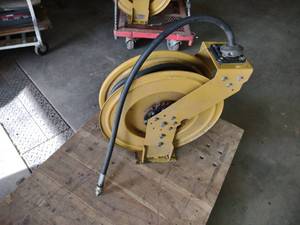 Graco 224-050 Oil Hose Reel with Ho...