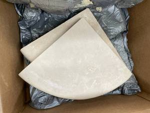 lot 26 image: 20 - Durango Corner Shelf Cream