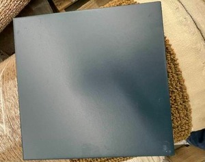 lot 20 image: 33 sq ft Marca Corona 8 x 8 Flower Blue Tile
