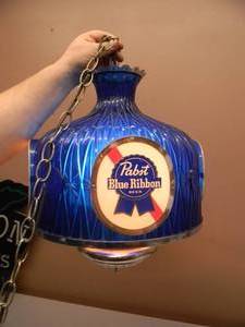 lot 2 image: VINTAGE PABST BLUE RIBBON HANGING CHANDELIER LIGHT - AWESOME PIECE - WORKS - GREAT FOR THE CAVE - APPROX 14 BY 14 - SEE PICTURES