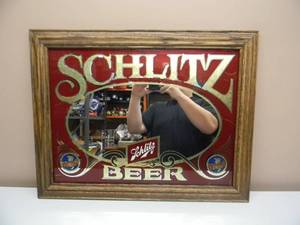 lot 21 image: NEW OLD STOCK - SCHLITZ BEER BAR MIRROR  SIGN - VERY COOL PIECE - APPROX 27 BY 21 - SEE PICTURES