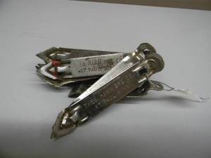 lot 36 image: LARGE COLLECTION OF HAMMS BEER OLD SCHOOL BOTTLE OPENERS - SOME RARE - SEE PICTURES