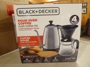 lot 7 image: NEW Black & Decker Pour Over Coffee Craft Coffee Kit