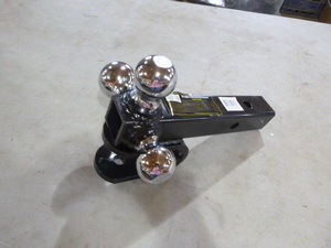 lot 26 image: Valley Tri-Ball Trailer Hitch Mount