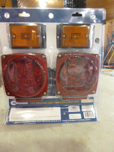 lot 60 image: AJ Wholesale 12V Deluxe LED Trailer Light Kit