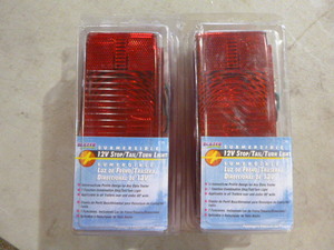 lot 67 image: 2 Blazer Submersible 12V StopTailTurn Lights