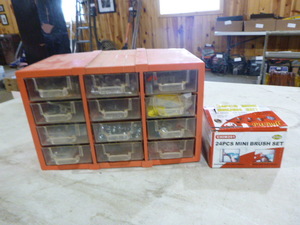 lot 111 image: Parts Bin and Mini Brush Set