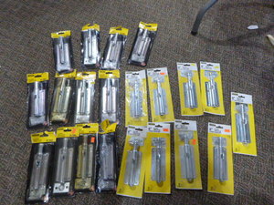 lot 114 image: 21 Stanley Foot Bolts