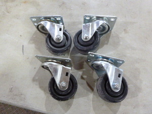 lot 121 image: Set of Casters