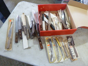 lot 193 image: Lot of Kitchen Knives