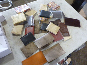 lot 209 image: Lot of Billfolds