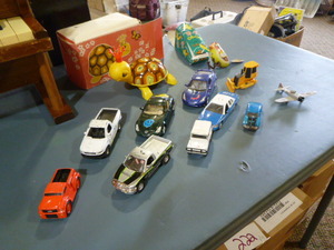 lot 235 image: Lot of Vintage Toys