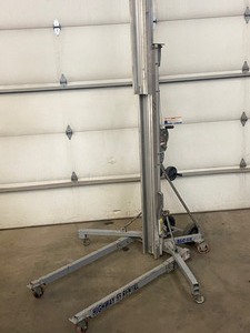 Genie SLC-18 Material Lift