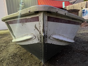Alumacraft T-12V Aluminum Fishing Boat