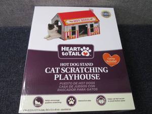 Heart to Tail Cat Scratching Playho...