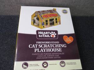 Heart to Tail Cat Scratching Playho...