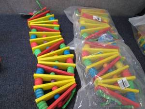 3 Vanpet Bird Toys...