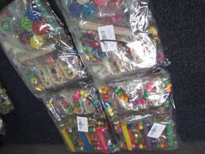 4 Deloky 15 Packs of Bird Parrot Sw...