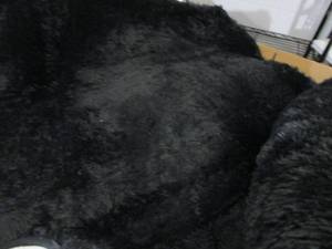 5x7 ft Black Plush& Memory Foam Rug...