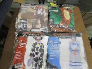 4 Spooktacular Creations Assorted C...
