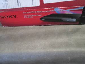 Sony 1080p Upconverting DVD Player ...