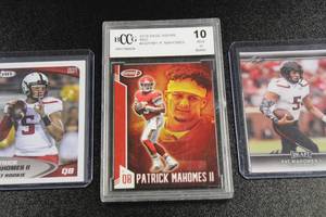 Patrick Mahomes Football Card Lot  (2 Rookie Cards  1 Graded Card)