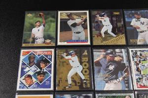 Derek Jeter Baseball Card Lot  20 Cards (1 Rookie Card 1 Minor League Card)