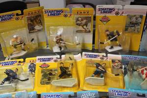 Kenner Starting Lineup NHL Figure Lot  20 Figures