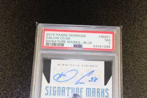 2019 Donruss Signature Marks Dalvin Cooks Autograph 3350 PSA 7