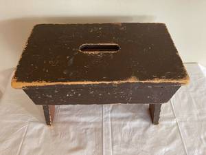 lot 58 image: Vintage Hand Made Foot Stool