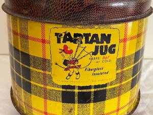 lot 61 image: Vintage Tartan Fiberglass Insulated Jug