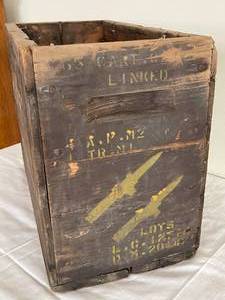 lot 62 image: Vintage Wooden Ammo Case