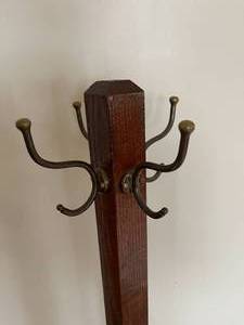 lot 104 image: Vintage  Art & Crafts Style Wooden Coat Rack