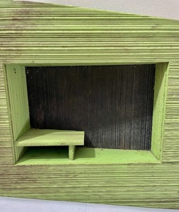 lot 195 image: Funky Vintage Shelf
