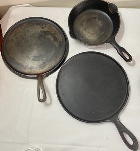 lot 186 image: Cast Iron Pans