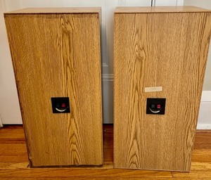 lot 411 image: Pair of JBL 2800 Speakers
