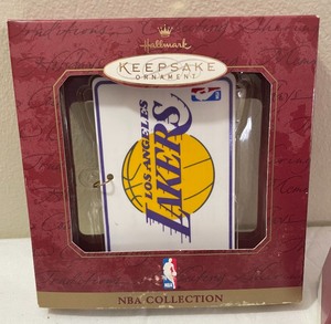 lot 224 image: Hallmark Keepsake Ornaments