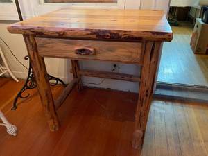 lot 114 image: Rustic Log Accentuation Single Drawer Table & Wall Mirror