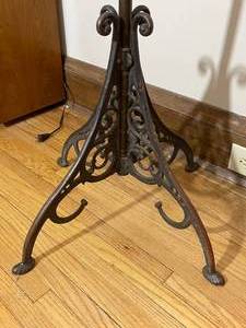 lot 116 image: Vintage Ornate Metal Coat Rack