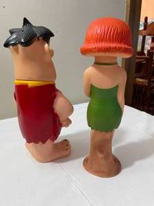 lot 125 image: Vintage Fred and Wilma Flintstones Figures