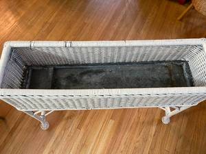 lot 131 image: Vintage Wicker Plant Stand with Metal Tray