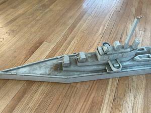 lot 138 image: Vintage Hand Made Battleship